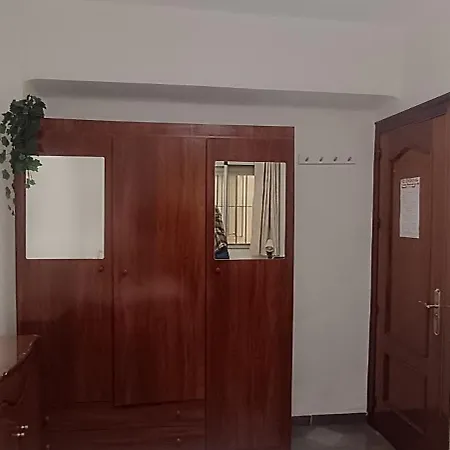 Апартаменты Kaz Bedrooms Малага