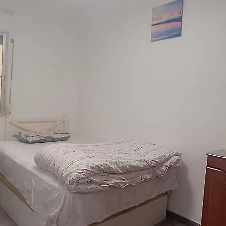 Kaz Bedrooms * Малага