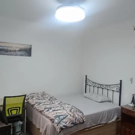 דירה Kaz Bedrooms