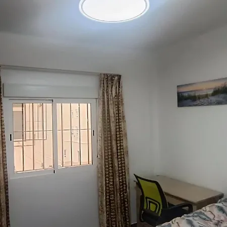 Kaz Bedrooms דירה *